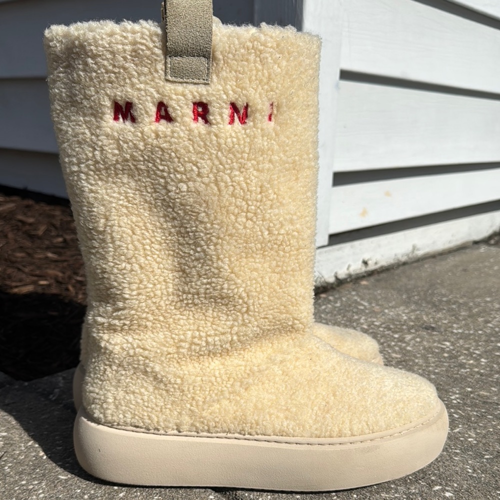 Marni Beige Shearling Boots with Red Logo